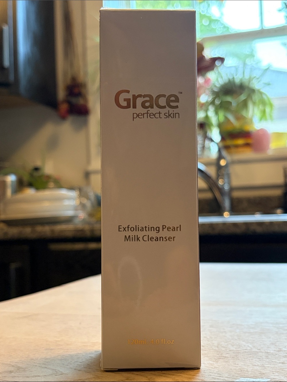 Grace Exfoliating Pearl Milk Cleanser - White & Gold Accents